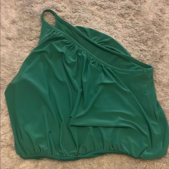 Express Green One-Shoulder Top - Picture 4 of 6